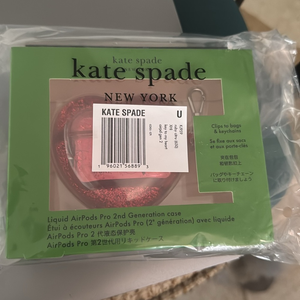 kate spade ♠️ Heart-Shaped Glitter AirPod Pro Case- Pink